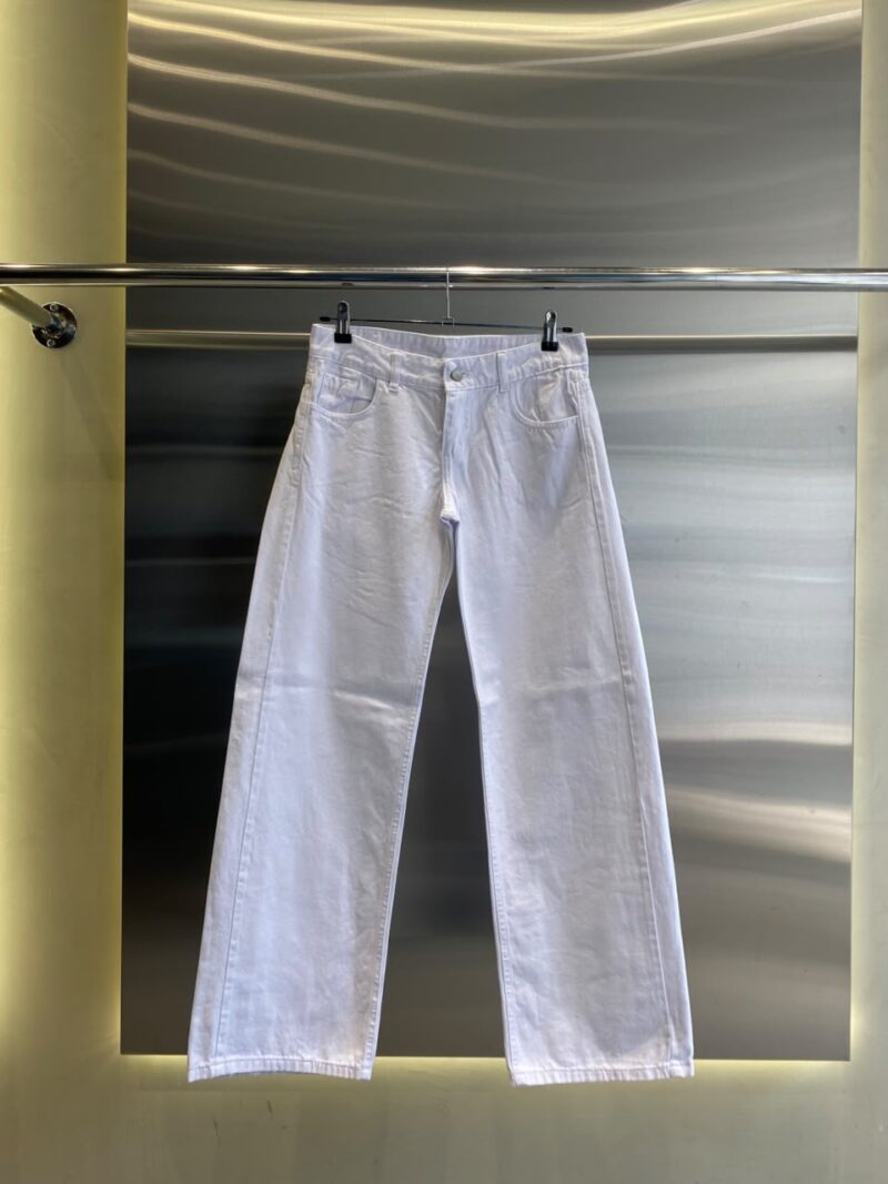 Wide TB White